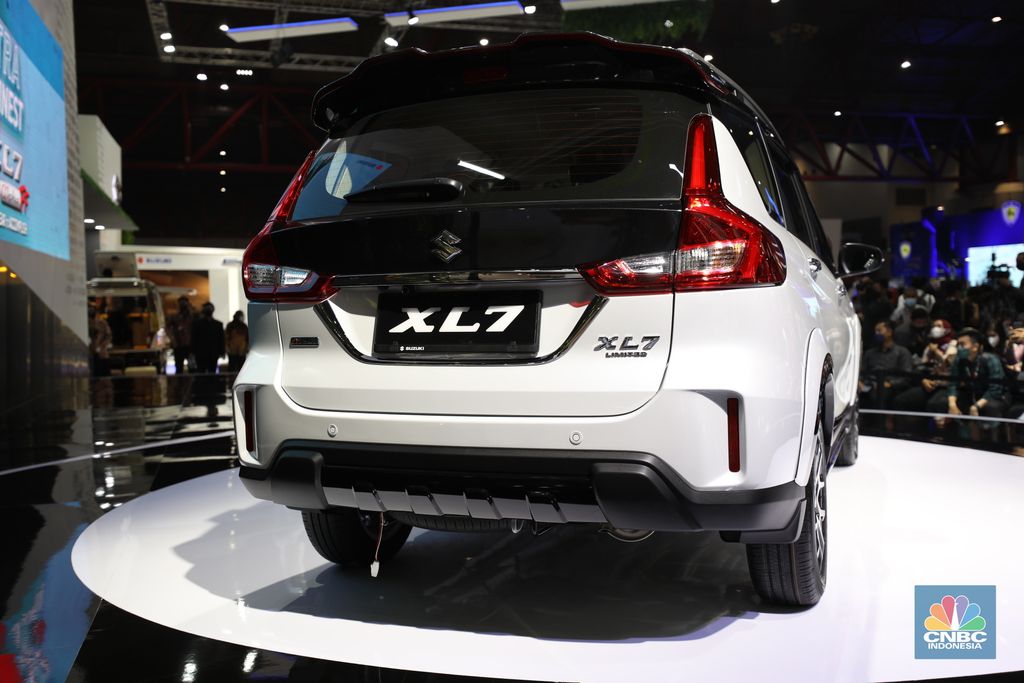 Suzuki XL7 Alpha FF (Final Form) di ajang Indonesia International Motor Show (IIMS) 2022 di JIExpo-Kemayoran, Kamis (31/3/2022). (CNBC Indonesia/ Tri Susilo).