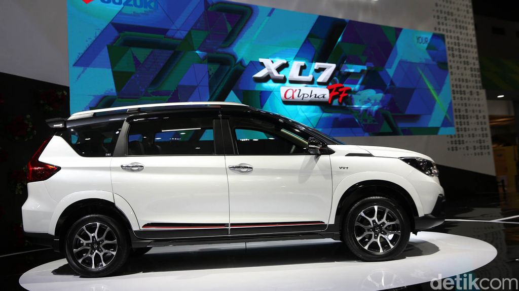 PT Suzuki Indomobil Sales resmi meluncurkan Suzuki XL7 yang tampilannya lebih sporty. Mengusung nama Suzuki XL7 Alpha FF, mobil ini meluncur di IIMS Hybrid 2022.