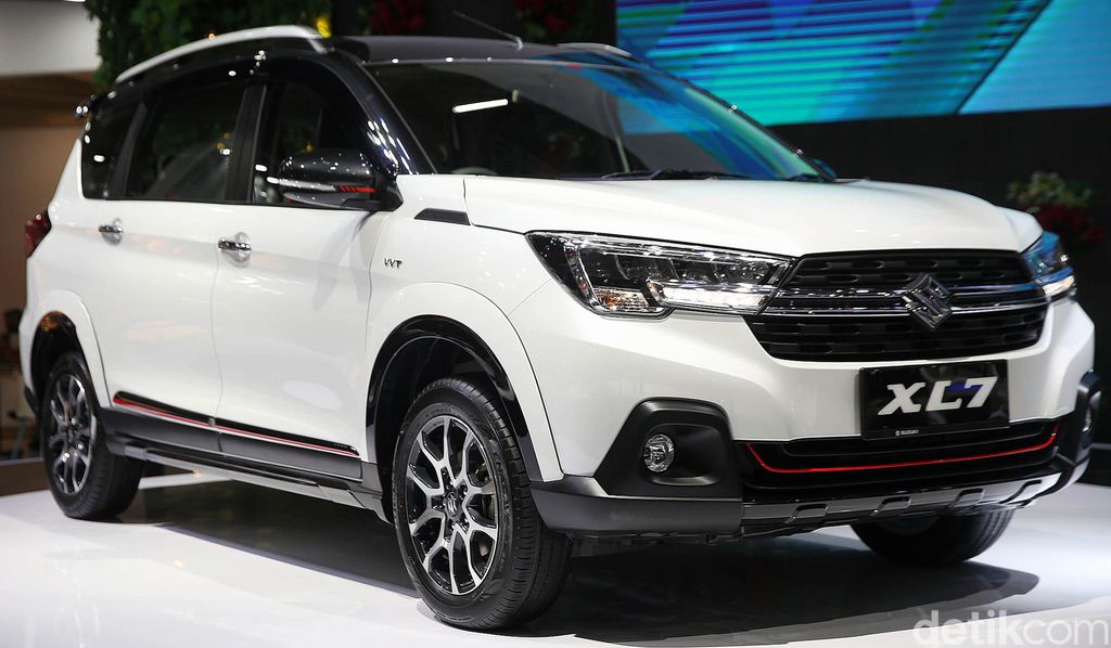 PT Suzuki Indomobil Sales resmi meluncurkan Suzuki XL7 yang tampilannya lebih sporty. Mengusung nama Suzuki XL7 Alpha FF, mobil ini meluncur di IIMS Hybrid 2022.