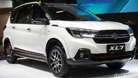 Suzuki XL7 Alpha FF dilincurkan di Indonesia International Motor Show (IIMS) Hybrid 2022, JIExpo, Kemayoran, Jakarta, Kamis (31/3/2022). Secara spesifikasi tak ada yang berubah. Suzuki XL7 Alpha FF tetap menggunakan mesin 1.500 cc berkode K15B.