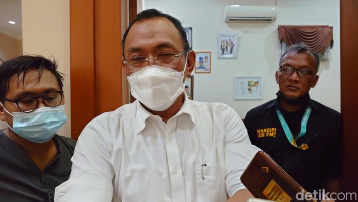 Wali Kota Cilegon Helldy Agustian