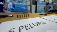 Kemudian pada Rabu (23/3), tim KN Ular Laut 405 yang sedang melaksanakan Operasi Gada Nusantara VIII/2022, menurunkan tim VBSS untuk melaksanakan pemeriksaan terhadap kapal-kapal yang sedang berlabuh jangkar tersebut.