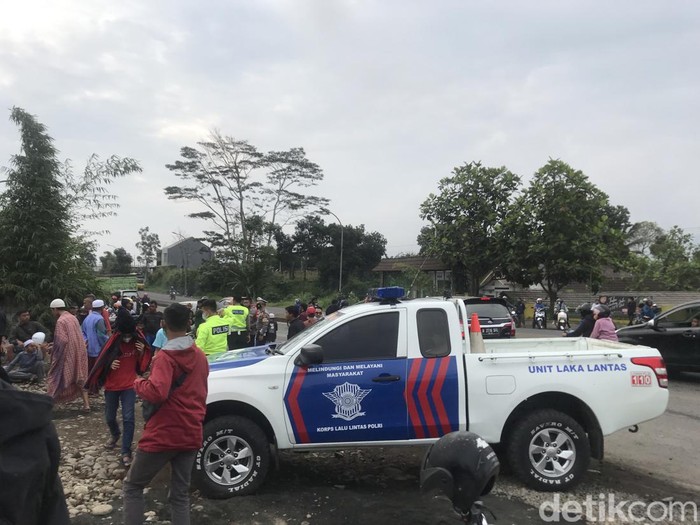 Bocah di Sukabumi tewas terlindas truk saat bikin konten
