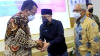 Bank BTN kembali dipercaya menjadi bank untuk pembayaran berbagai dana Taspen kepada para peserta Taspen. Adapun, Bank BTN telah menjadi bank mitra Taspen sejak 2014. Bank BTN pun terus berinovasi untuk menghadirkan layanan yang mendukung digitalisasi Taspen, salah satunya melalui BTN Taspen Smart Card.