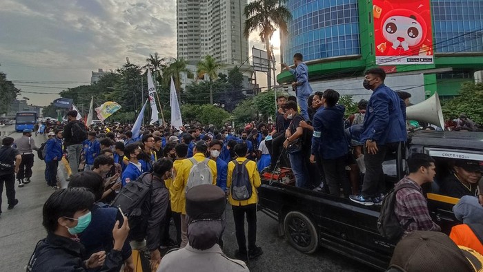 Demo mahasiswa di Harmoni, Jakpus (Wildan/detikcom)