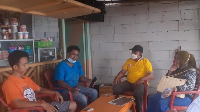 Dispar Batang kunjungi warung es teh viral Rp 8 ribu di Pantai Cemoro Gondrong