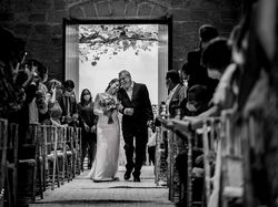 Jawara Kontes Foto Pernikahan FdB, Tak Kalah Romantis dari #BinJinWedding