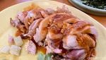 Lembut Juicy Ayam Gulung Isi Telur Asin di Gang Nikmat