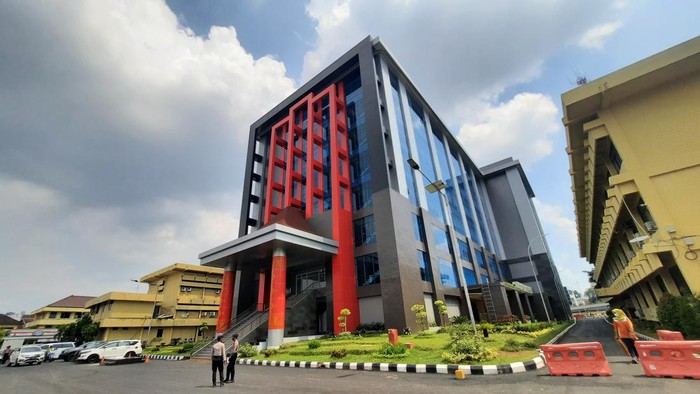 Gedung baru Polda Sumsel yang dibangun pakai dana hibah Pemprov Sumsel Rp 166 miliar. (Foto. Prima Syahbana)