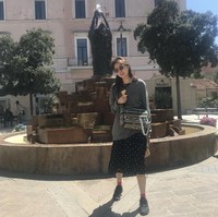 Penyanyi Korea yang lahir di Amerika Serikat itu disebut-sebut sudah melamar Gong Hyo Jin. Pasangan itu juga dikabarkan telah memberi tahu kenalan mereka tentang rencana pernikahan yang tertunda. Foto: dok. Instagram @rovvxhyo