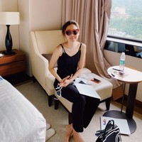 Penggemar pun berharap dia segera menyusul sahabatnya menikah. Namun setelah putus dari Lee Jin Wook, hubungan asmaranya tertutup rapat dari publik. Foto: dok. Instagram @rovvxhyo