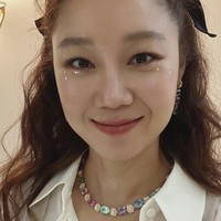 Menyusul laporan tersebut, agensi Gong Hyo Jin mengkonfirmasi hubungan artisnya dengan Kevin Oh. Namun, keduanya tidak berencana menikah dalam waktu dekat. Foto: dok. Instagram @rovvxhyo