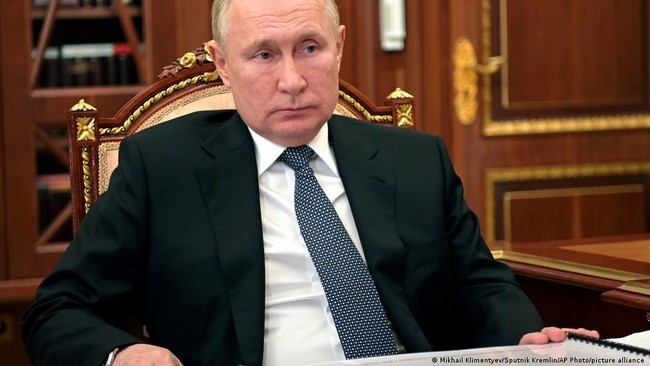 Tak Gentar Lawan Sanksi Barat, Putin Siapkan 4 Jurus Pamungkas!