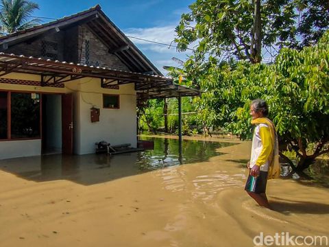 Kondisi banjir di Kaligintung Kidul, Temon, Jumat (1/4/2022).
