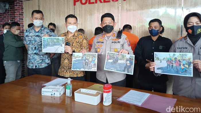 korupsi proyek jalan di ponorogo