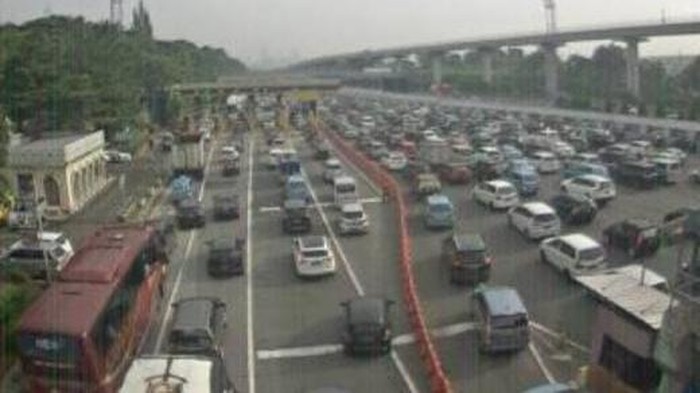 Macet di Tol Jagorawi hingga Tol Dalam Kota Pagi Ini (dok.TMCPoldaMetro)