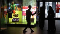 Setelah menjelajahi koleksi pribadi dan bernegosiasi dengan Komite Olimpiade Internasional (IOC) dan federasi olahraga lainnya, akhirnya museum itu mampu mengumpulkan 17.000 objek. (AFP/KARIM JAAFAR)