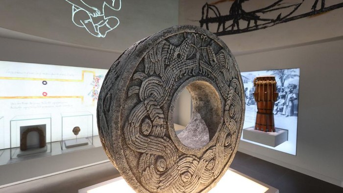 Menjelang Piala Dunia 2022, Qatar bikin museum dan diresmikan 29 Maret 2022. Koleksinya macam-macam.