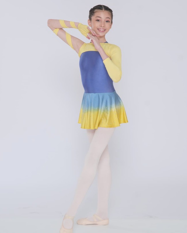 Nada sendiri sudah berhasil memperoleh beragam penghargaan kompetisi balet. Diantaranya ada medali emas dari World Ballet Grand Prix 2021, medali perak dari Marlupi Dance Competition dan Solo Jazz, serta berbagai juara-juara lainnya. Foto: Instagram/@nada_tarina_putri