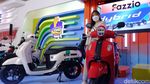 Para Pemanis Pameran Otomotif IIMS 2022