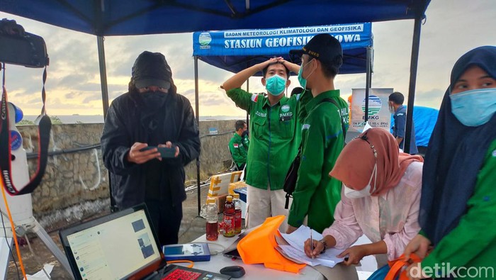 Pemantauan Rukyatul hilal Ramadan oleh BMKG Makassar.