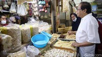Mantan Menteri Bidang Koordinator Perekonomian ini menyebut pemerintah memiliki pekerjaan rumah yang harus segera dikerjakan untuk menjaga kestabilan harga pangan menjelang Idul Fitri.  