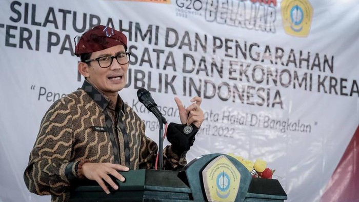 Bangkalan, Jawa Timur akan dikembangkan sebagai kawasan pariwisata halal. Hal ini sebagai upaya untuk membangkitkan ekonomi dan membuka peluang usaha pascapandemi.