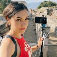 Banyak tawaran, wanita itu juga main sejumlah proyek syuting seperti film The Girlfriend Experience, Open Windows, dan video klip Eminem, Spacebound. Foto: Facebook Sasha Grey