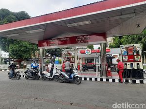 Harga Pertamax Naik, Warga Surabaya Berbondong-bondong Beralih ke Pertalite