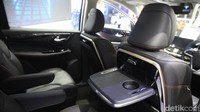 Secara spesial di IIMS Hybrid 2022, Wuling membawa model MPV terbarunya yang diluncurkan beberapa hari lalu yaitu New Cortez. MPV ini merupakan produk ketiga dari Wuling dengan inovasi WIND, fitur perintah suara canggih berbahasa Indonesia untuk pengoperasian fitur-fitur berkendara.  