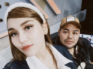 Video: Doa Ayu Ting Ting untuk Ivan Gunawan yang Naik Haji