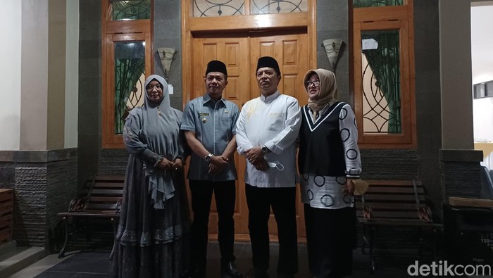 Bupati Bandung Dadang Supriatna menemui Dadang Naser