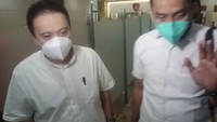 Ia dimintai keterangan menjadi saksi ahli kasus fintech yang fenomena sekarang dan sedang marak terjadi, mulai dari Binomo, DNA Pro, robot trading, dll. Selama kurang lebih 12 ia dimintai keterangannya.