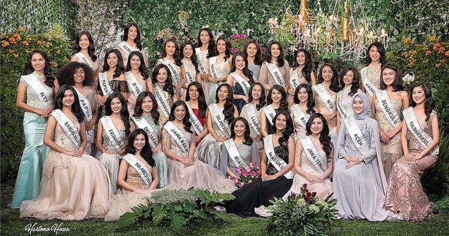 Video kisah tersebut viral setelah diunggah akun TikTok @litahendratno_. Dalam video yang berdurasi 30 detik itu ia terlihat sedang berada di rumah dan menggendong anaknya. Selanjutnya ia memperlihatkan cuplikan dirinya saat tampil di acara Miss Indonesia 2018 sebagai perwakilan Sulawesi Tenggara. Prestasi sebelum menikah #prestasisebelummenikah #prestasi #selflove kita liat apakah soun ini akan kembali viral btw this is me before married . how about you ? 🤩 i believe all woman is the best #fypシ, tulis keterangan akun TikTok @litahendratno_. Foto: Dok. Instagram @litahendratno_.