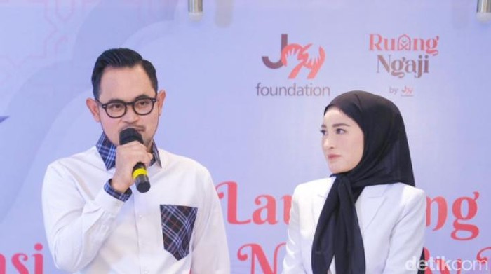 Juragan 99 dan Shandy Purnamasari