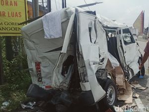 Sopir Ungkap Detik-detik Kecelakaan Karambol 4 Mobil di Perbatasan Klaten