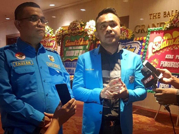 Ketua Umum DPP Komite Nasional Pemuda Indonesia (KNPI) La Ode Umar Bonte mengatakan, pemerintah perlu mengambil peran dan sikap untuk menyatukan organisasi kepemudaan KNPI yang terpecah-pecah menjadi beberapa kubu.