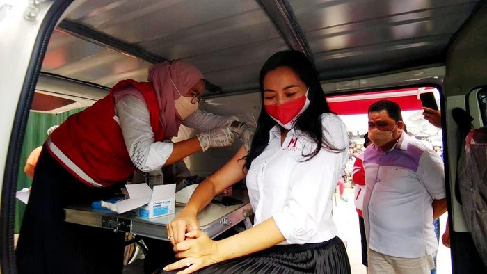 Ketua Umum DPP Komite Nasional Pemuda Indonesia (KNPI) La Ode Umar Bonte mengatakan, pemerintah perlu mengambil peran dan sikap untuk menyatukan organisasi kepemudaan KNPI yang terpecah-pecah menjadi beberapa kubu.