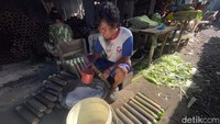 Di Jakarta jajanan ini dapat ditemui di kawasan Pasar Senen, Jakarta Pusat atau tepatnya di pusat jajanan UMKM di pinggir Jalan Kramat Raya.