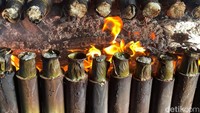 Jelang Ramadan 1443 H, permintaan makanan khas Minang, Lemang di pusat jajanan kawasan Senen, Jalan Kramat Raya, Jakarta, meningkat tajam.