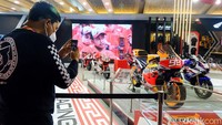 Motor ini menyita perhatian setiap pengunjung yang datang ke booth Honda.