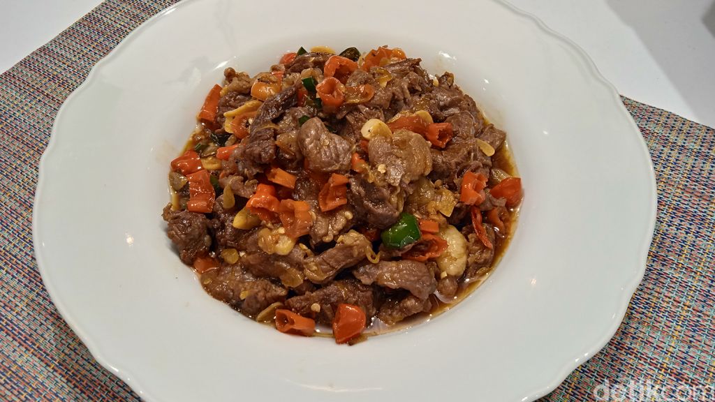 Resep Oseng Mercon Daging yang Pedas Nikmat, Bikin Semangat Makan!