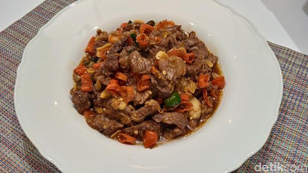 Resep Oseng Mercon Daging yang Pedas Nikmat, Bikin Semangat Makan!