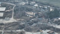 Gambar ini  diperoleh dari video media sosial yang diambil dengan drone pada 31 Maret 2022.