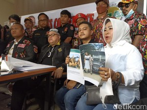 Hotman Paris Dipolisikan Atas Dugaan Tindak Asusila di Media Sosial