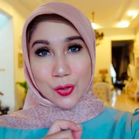 Rumah aktris senior Marini Zumarnis dan keluarganya hadir dengan perpaduan gaya klasik dan modern. Kombinasi tersebut menciptakan atmosfer yang mewah. (Foto: YouTube/Marini Zumarnis)