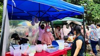 Para pedagang mengaku, ini merupakan pertama kali mereka kembali berjualan takjil sejak pandemi 2 tahun lalu.