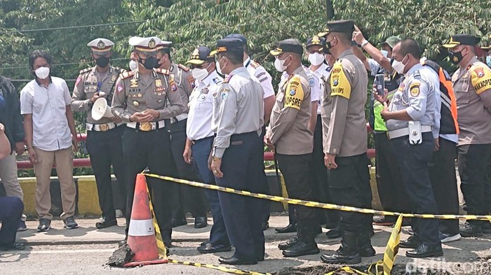jembatan balun ambles