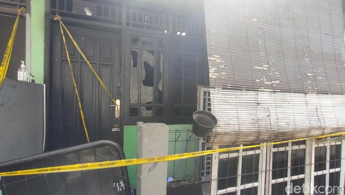 Kontrakan yang terbakar di Depok
