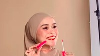 Gaya hijabnya menjadi perhatian banyak orang. Foto: Instagram